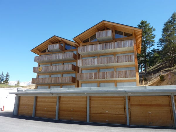 Places de parc disponibles au sommet du Mont : Vente et location 2