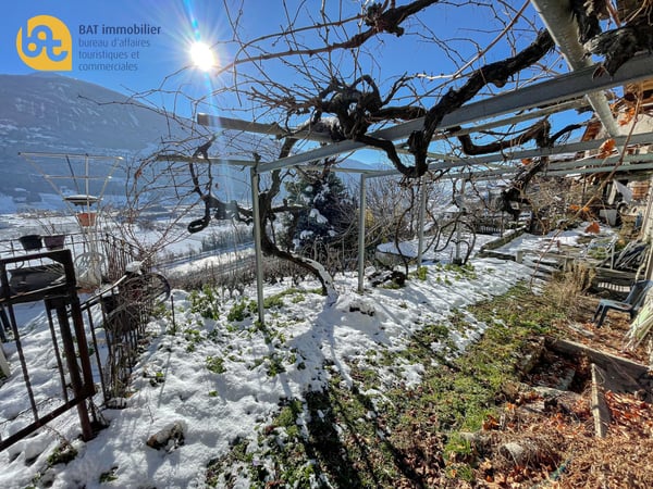 Ollon - Immeuble Historique avec Granges à Rénover 9