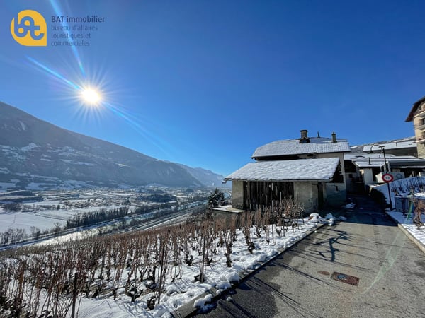 Ollon - Immeuble Historique avec Granges à Rénover 13