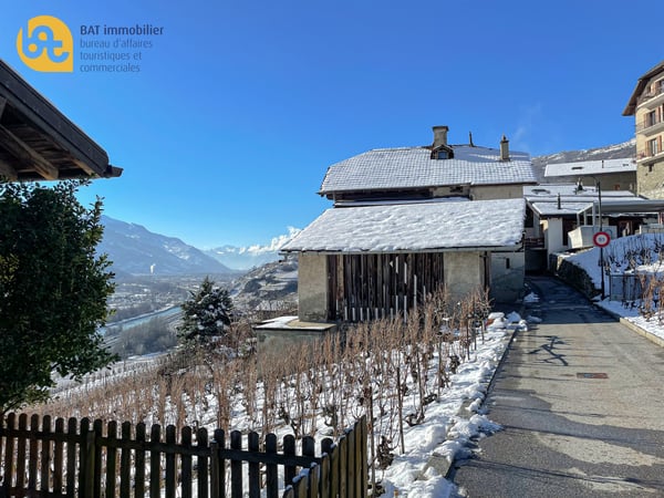 Ollon - Immeuble Historique avec Granges à Rénover 12