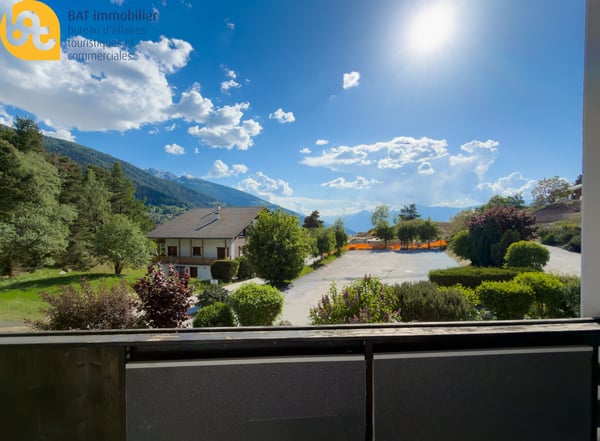 Vercorin - Roches-Hombes - R2 avec accès indépendant, beaux volumes et ambiance chalet 6