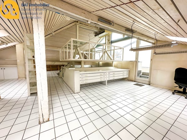 Sierre - bureau loft aux combles avec ample terrasse - Gobet 4