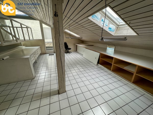 Sierre - bureau loft aux combles avec ample terrasse - Gobet 3