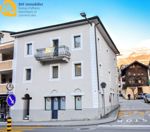 Sierre - bureau loft aux combles avec ample terrasse - Gobet 5