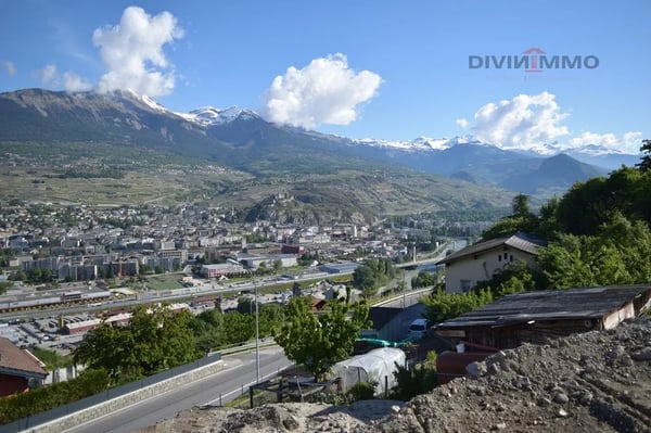Beautiful plot with panoramic view of Sion including project 1