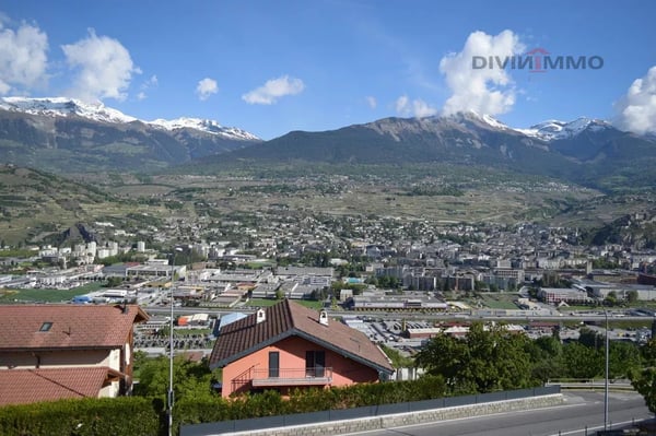 Beautiful plot with panoramic view of Sion including project 3