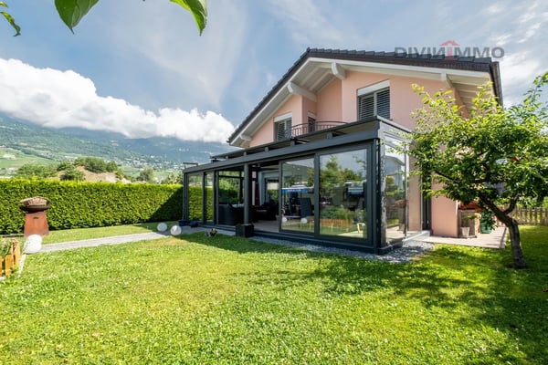 Beautiful 5.5 room villa with one room/bedroom with kitchen 1