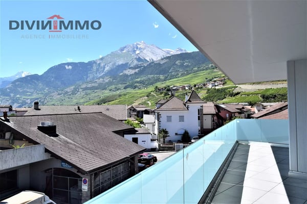 Bel appartement de standing au coeur du village avec deux garages 1