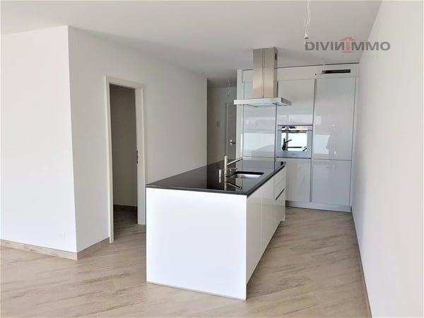 Bel appartement de standing au coeur du village avec deux garages 6