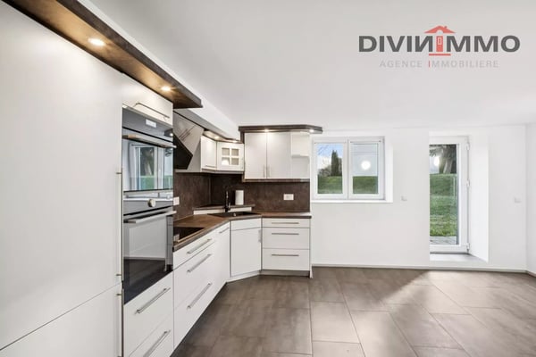 Appartement typique en rez-de-jardin 2
