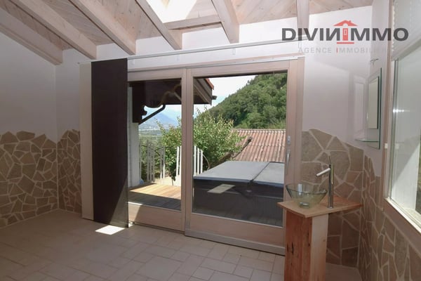 Belle maison avec spa, garage et couvert 10
