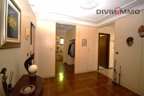 Bel appartement de standing 11