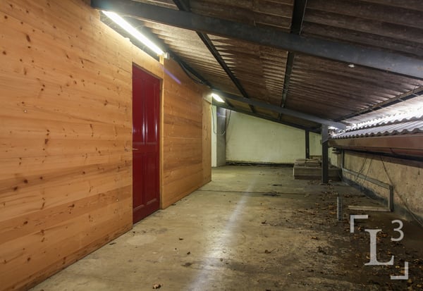 Immeuble mixte avec local commercial et appartements 13