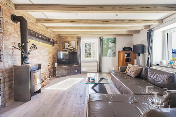 Coup de coeur! Spacieuse villa avec jardin et vue dégagée 6