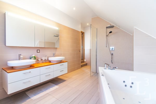 Spacieuse villa familiale avec piscine + studio 10