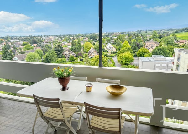 Vue lac! Appartement de 5.5 pièces avec balcons 4