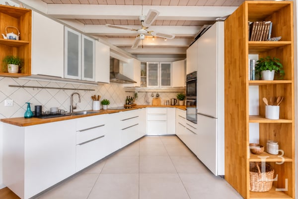 Spacieux duplex en attique avec balcon + un potager! 6