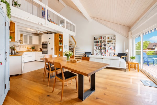 Spacieux duplex en attique avec balcon + un potager! 1