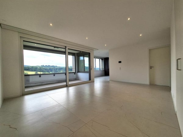 Plugin 4 - Appartement 5.5 pièces au 12ème étage 4