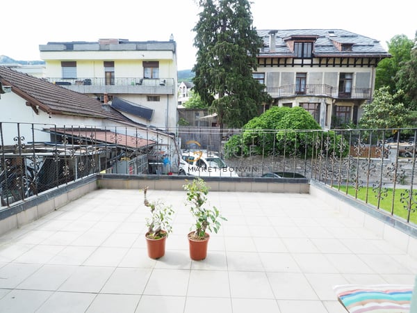 Immeuble d'habitation au centre ville ! 6