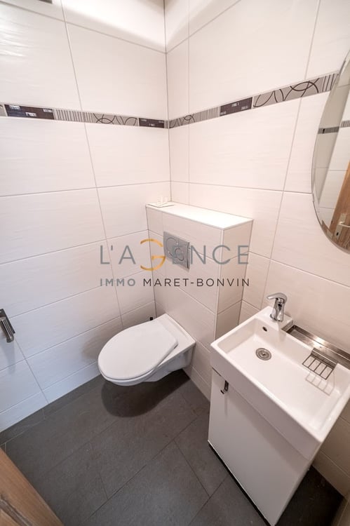 LOCAL COMMERCIAL / BUREAU AU COEUR D'EVOLENE 4