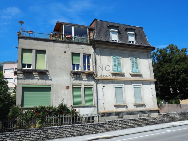 Opportunité idéale pour investisseur / immeuble au centre ville ! 2