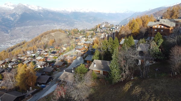 HAUTE NENDAZ - TERRAIN A BATIR DE 3892 M2 3