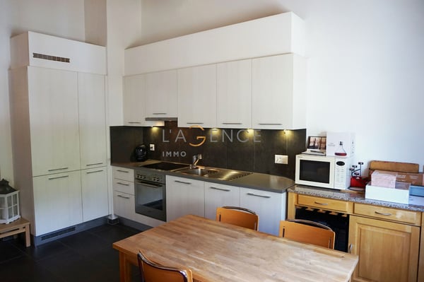 ATTIQUE DE 1.5 PIECES 2