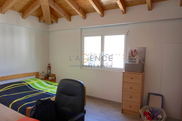 ATTIQUE DE 1.5 PIECES 4