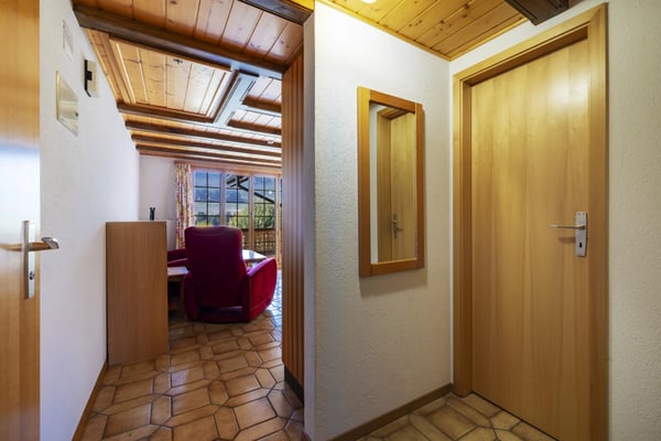 Appartement au pied des pistes avec balcon et magnifique vue sur les montagnes 4