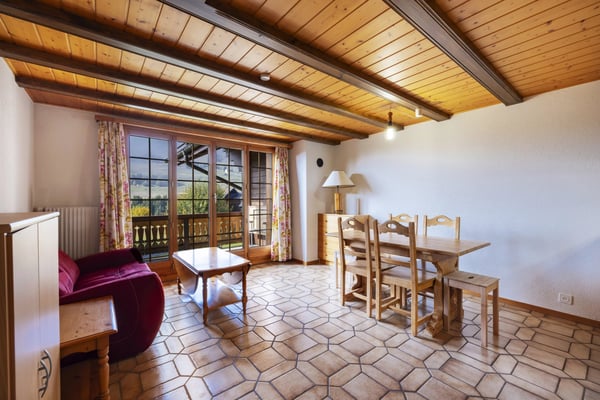 Appartement au pied des pistes avec balcon et magnifique vue sur les montagnes 5