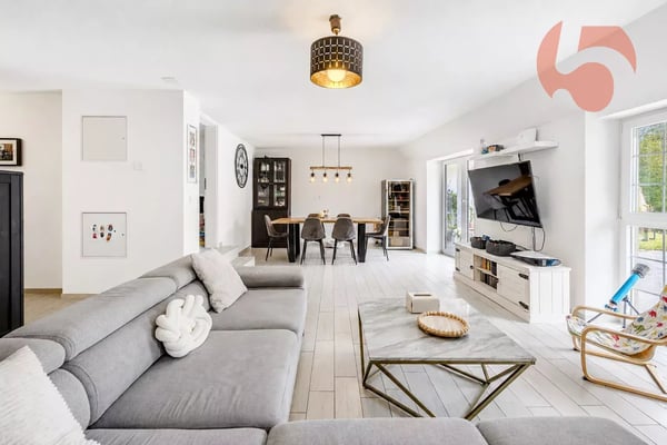 Magnifique 3.5 pièces de 102.8 m² dans une PPE de seulement 3 logements 2