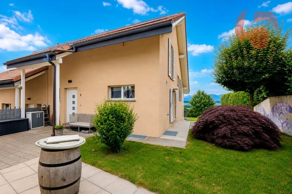 Magnifique villa de 4.5 pièces avec vue panoramique sur le Jura et la campagne environnante 10
