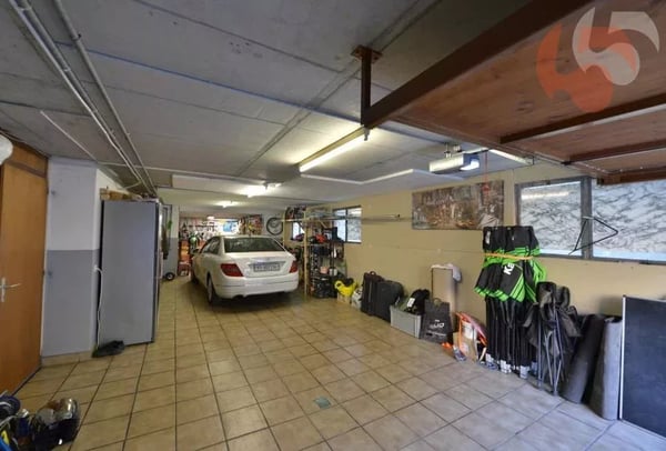 Magnifique villa de 6.5 Pièces avec atelier et un grand garage 9