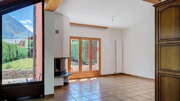 Charmante maison mitoyenne d'angle au coeur de Sierre 7