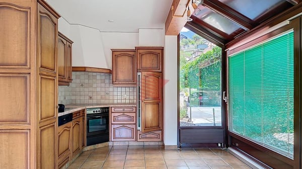 Charmante maison mitoyenne d'angle au coeur de Sierre 8