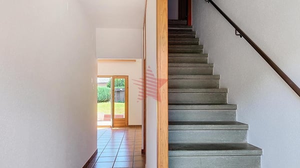 Charmante maison mitoyenne d'angle au coeur de Sierre 9