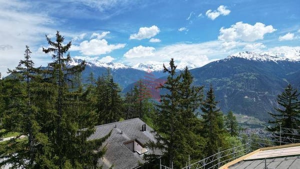 Luxueux Chalets Neufs à Crans-Montana -