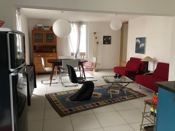 Immeuble entretenu avec soin au coeur de Sierre 8