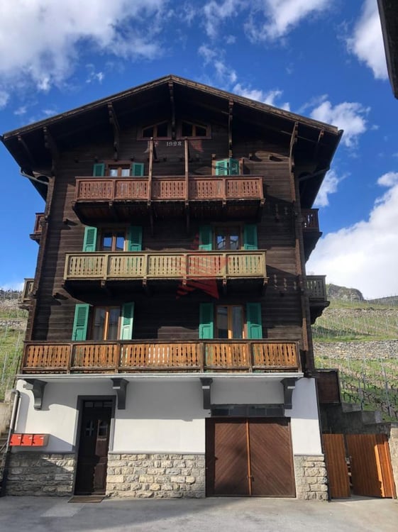 Immeuble entretenu avec soin au coeur de Sierre 1