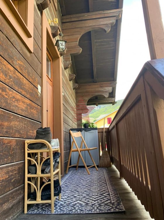 Proche du centre: 1.5 pièces sous combles rénové en 2023 9