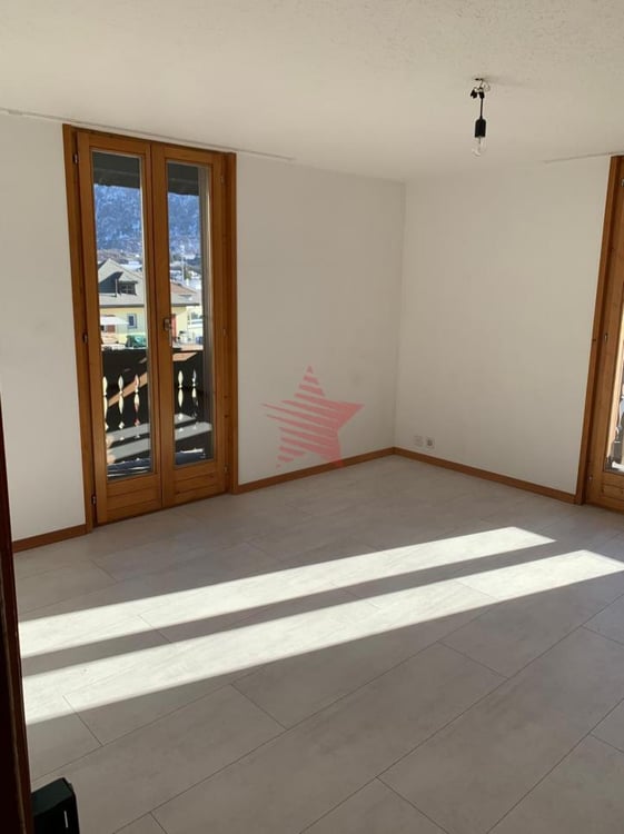 Proche du centre: 1.5 pièces sous combles rénové en 2023 8