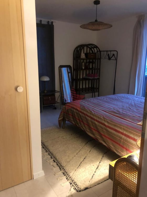 1.5 pièces, parfaitement entretenu, proche du centre 8