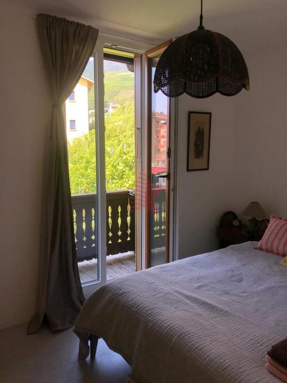 1.5 pièces, parfaitement entretenu, proche du centre 10