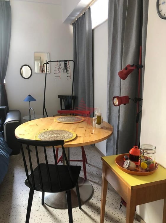 Studio rénové en 2023 proche du centre 13