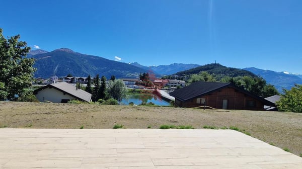 Villa neuve d'exception à Lens - Vue imprenable sur le lac du Louché et les Alpes 2