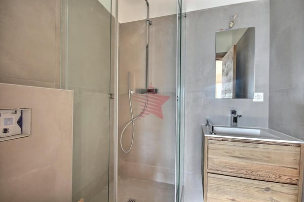 Superbe duplex intégralement rénové avec vue panoramique 10