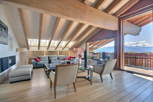 Magnifique attique au coeur de Crans-Montana 9