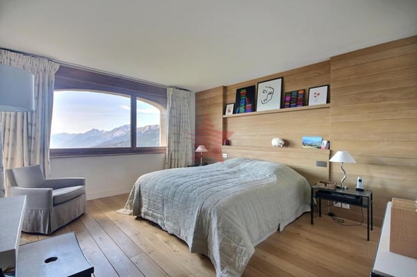 Magnifique attique au coeur de Crans-Montana 13