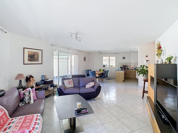 Spacieux 2.5 pièces avec Terrasse XXL 11